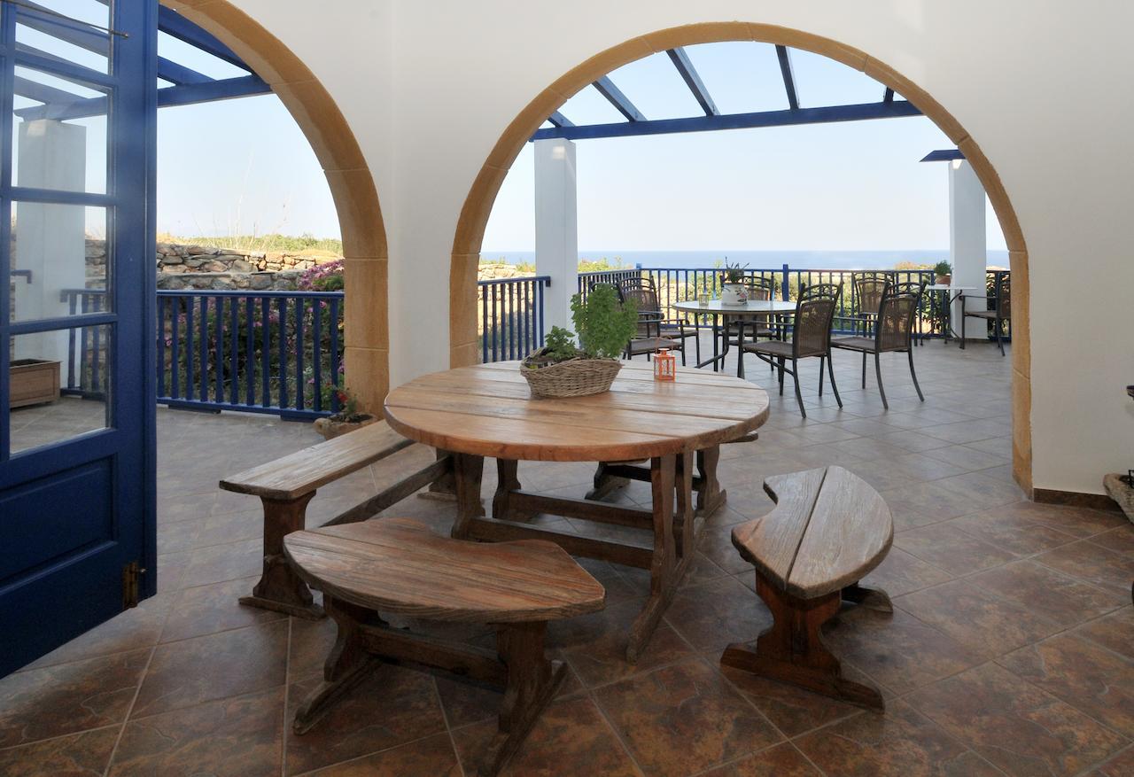 Akrotiri Hotel Platia Ammos Exterior photo