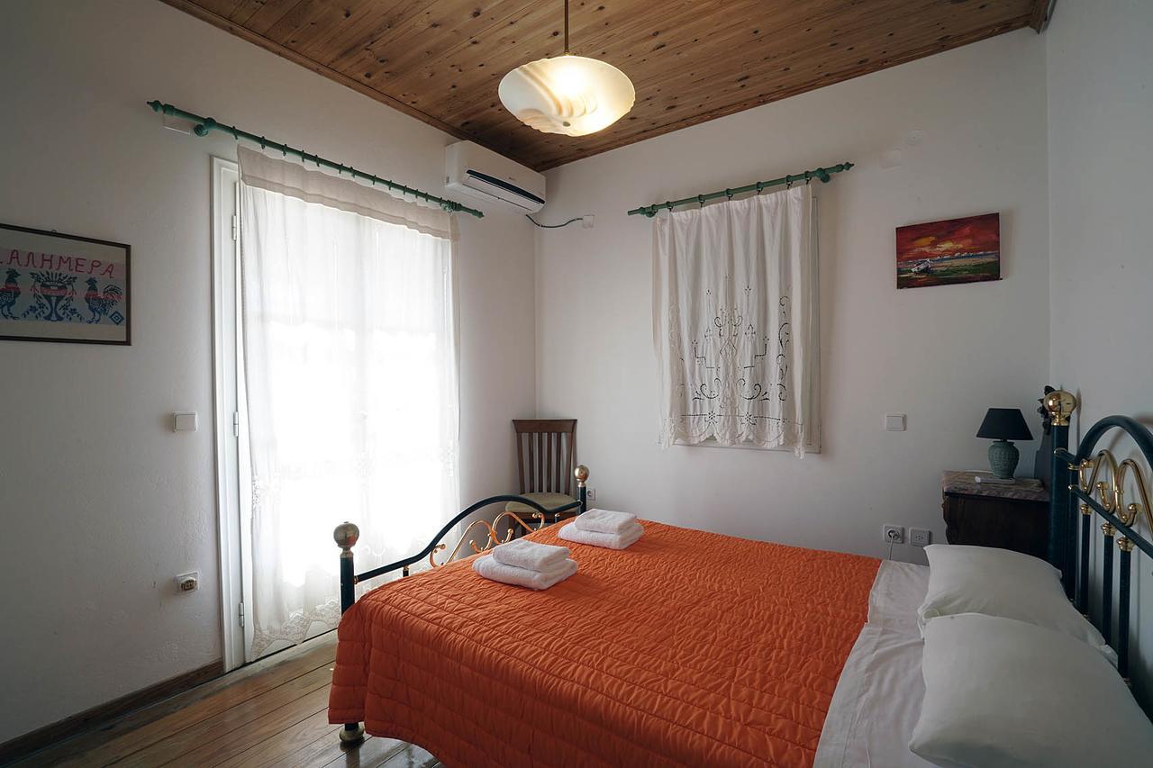 Akrotiri Hotel Platia Ammos Exterior photo